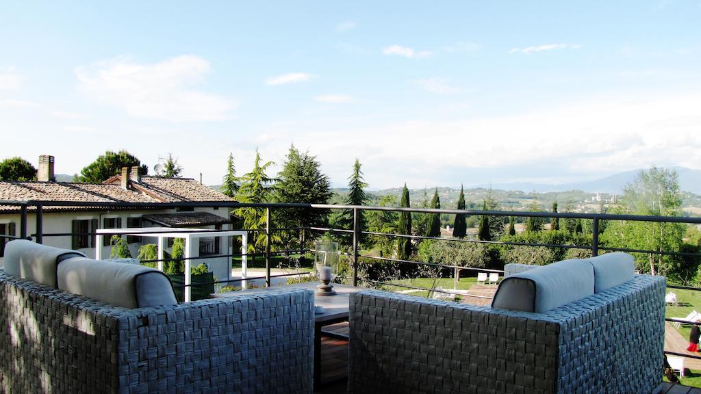 Fontepino Aparthotel Сполето Екстериор снимка