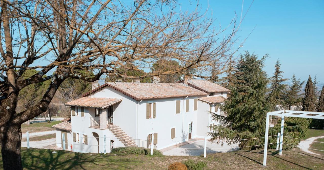 Fontepino Aparthotel Сполето Екстериор снимка